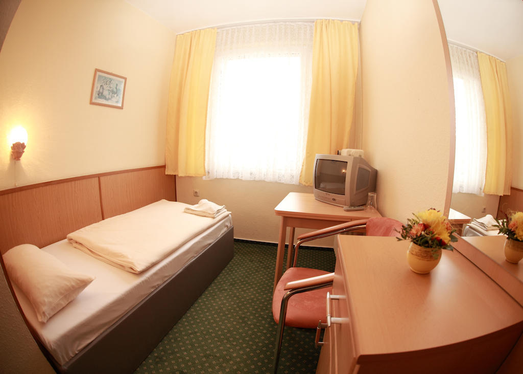 Hotel Bertramshof Wißmar الغرفة الصورة